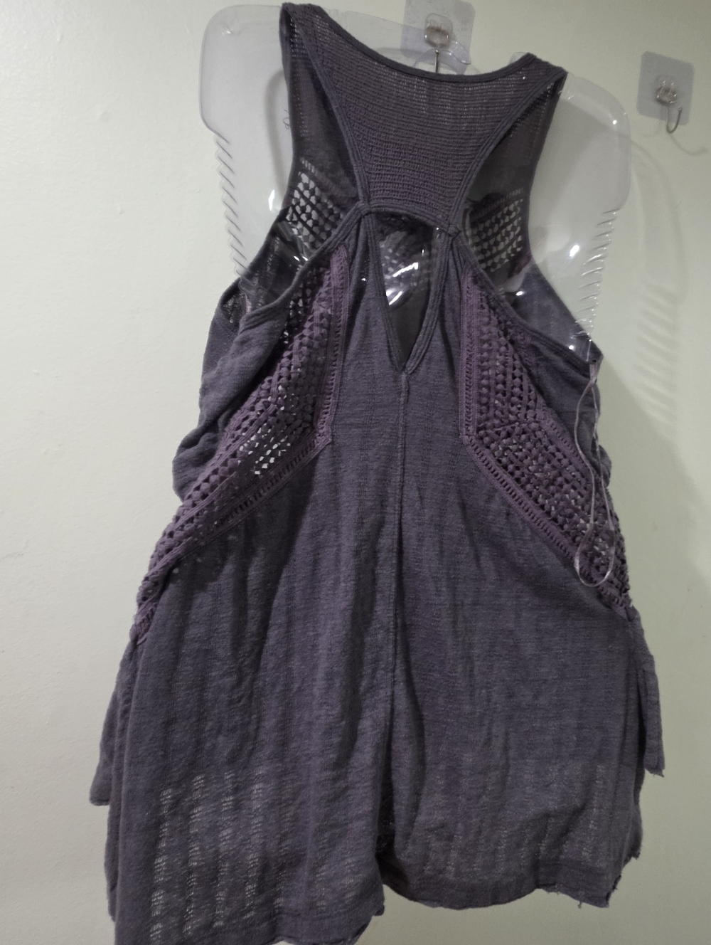FREE PEOPLE Cut Out Beaded Tank Top Sm. - Picture 4 of 9